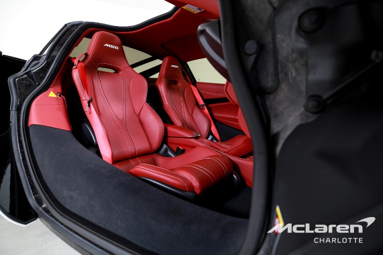Used-2024-McLaren-750S