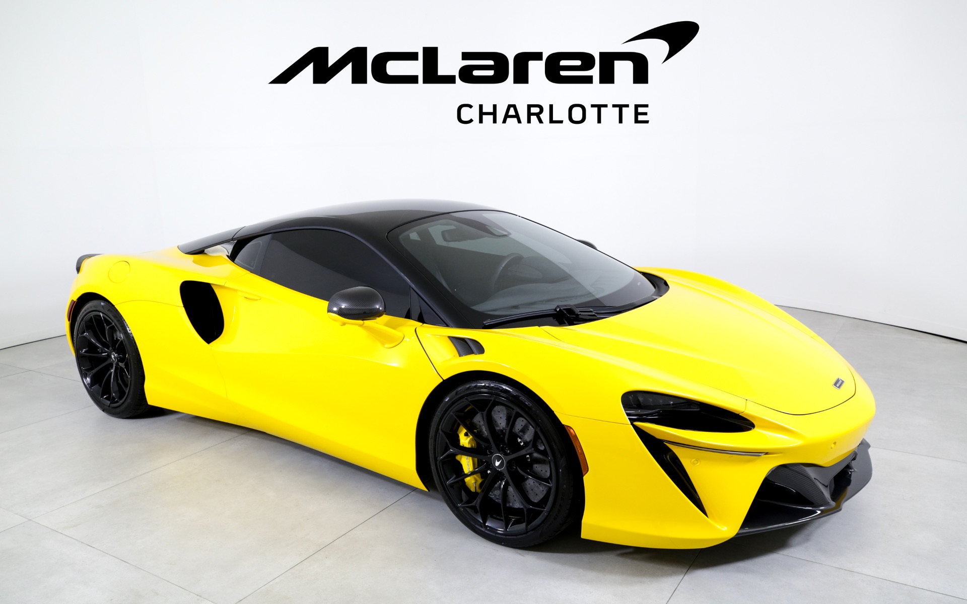 Used 2023 McLaren Artura Vision with VIN SBM16AEAXPW001262 for sale in Charlotte, NC