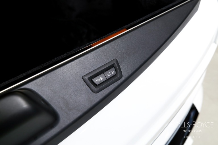 Used-2024-Rolls-Royce-Cullinan
