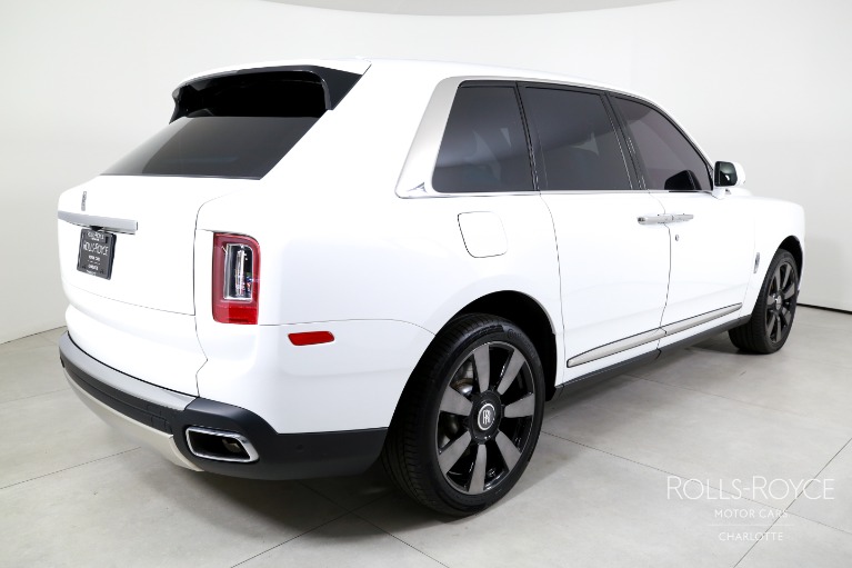 Used-2024-Rolls-Royce-Cullinan
