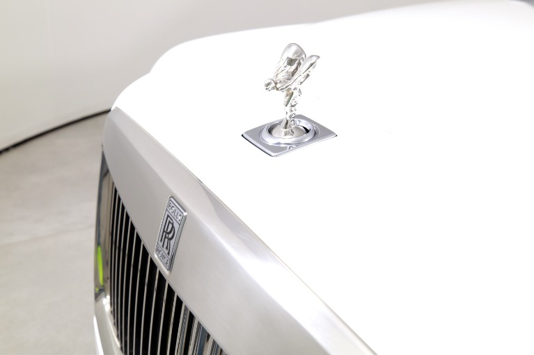 Used-2024-Rolls-Royce-Cullinan