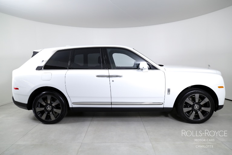 Used-2024-Rolls-Royce-Cullinan