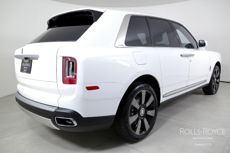 Used-2024-Rolls-Royce-Cullinan