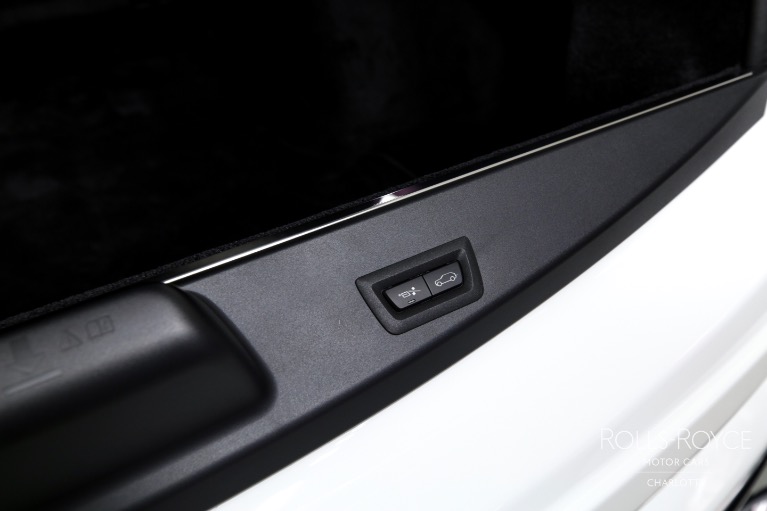 Used-2024-Rolls-Royce-Cullinan