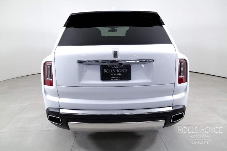 Used-2024-Rolls-Royce-Cullinan