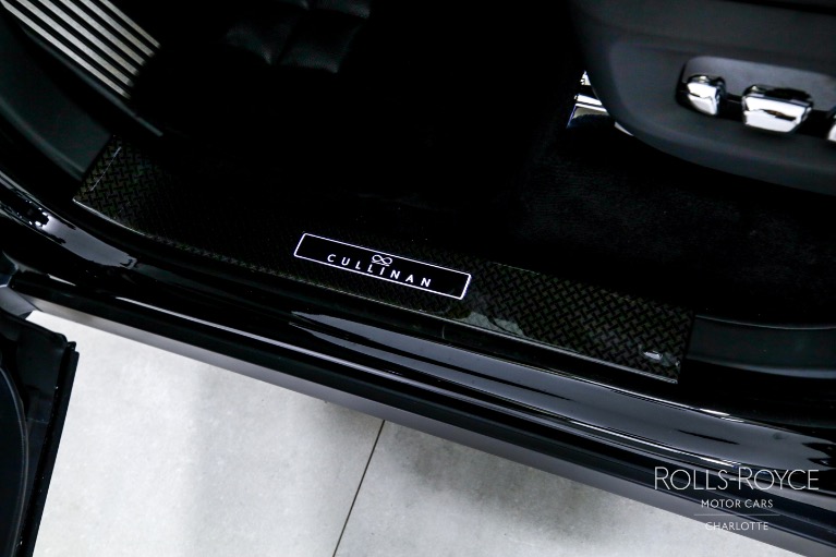 Used-2024-Rolls-Royce-Black-Badge-Cullinan
