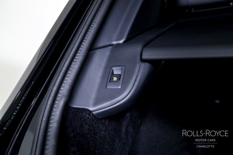 Used-2024-Rolls-Royce-Black-Badge-Cullinan