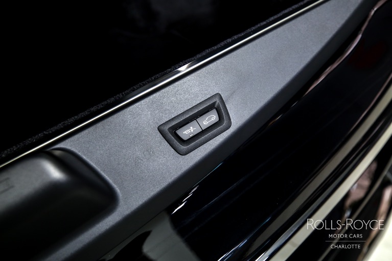 Used-2024-Rolls-Royce-Black-Badge-Cullinan
