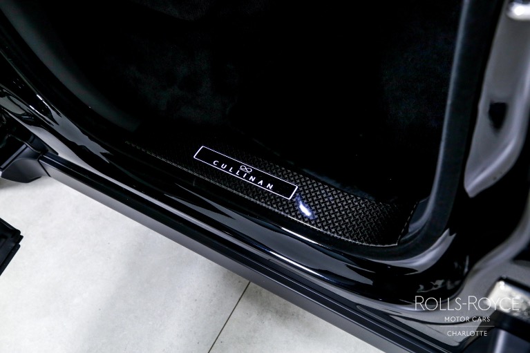 Used-2024-Rolls-Royce-Black-Badge-Cullinan