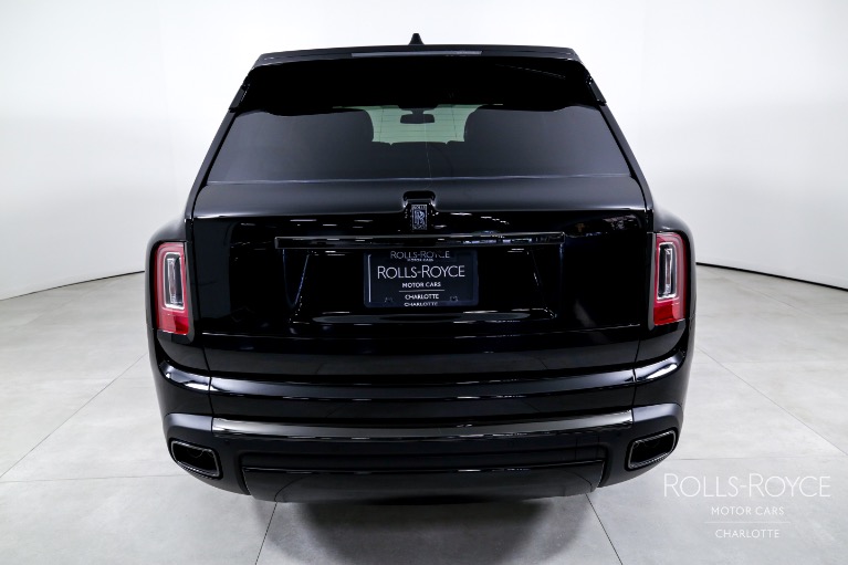 Used-2024-Rolls-Royce-Black-Badge-Cullinan