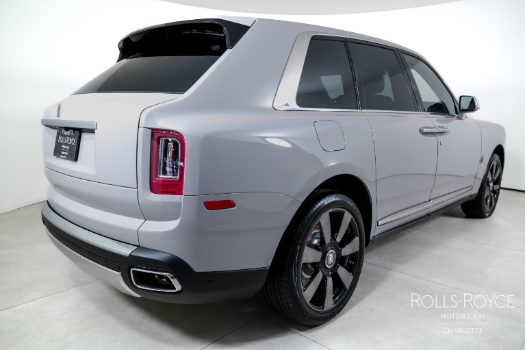 Used-2024-Rolls-Royce-Cullinan
