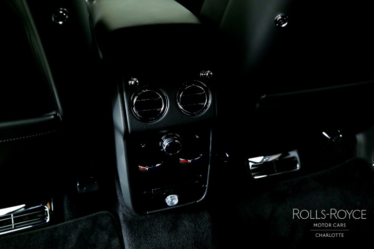 Used-2024-Rolls-Royce-Cullinan-MANSORY