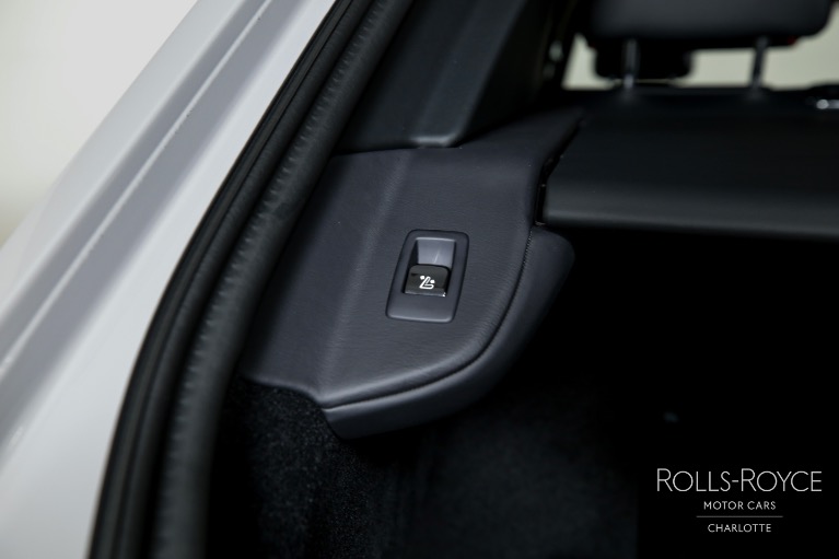 Used-2024-Rolls-Royce-Cullinan