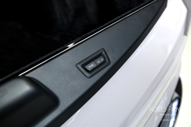 Used-2024-Rolls-Royce-Cullinan