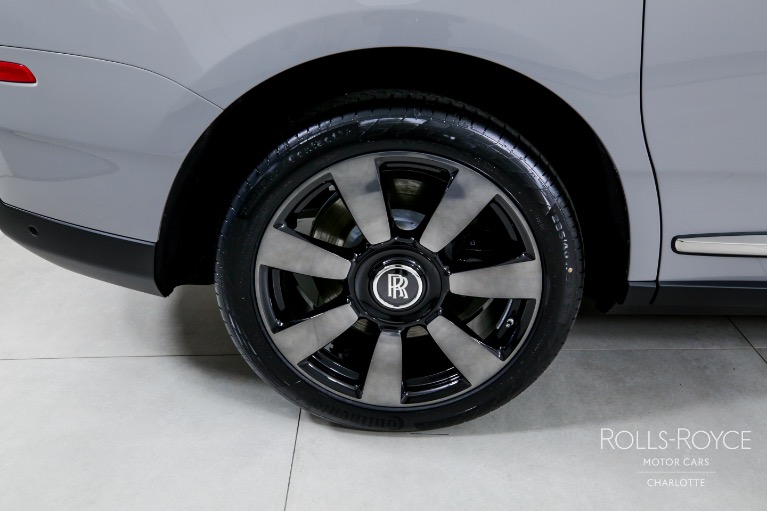 Used-2024-Rolls-Royce-Cullinan