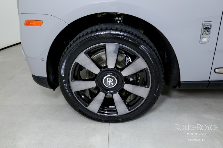 Used-2024-Rolls-Royce-Cullinan