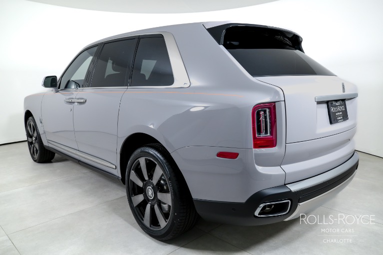 Used-2024-Rolls-Royce-Cullinan