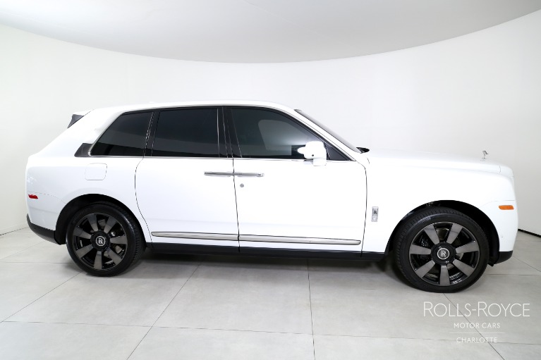 Used-2024-Rolls-Royce-Cullinan
