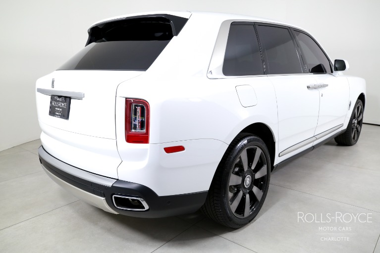 Used-2024-Rolls-Royce-Cullinan