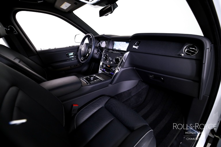 Used-2024-Rolls-Royce-Cullinan