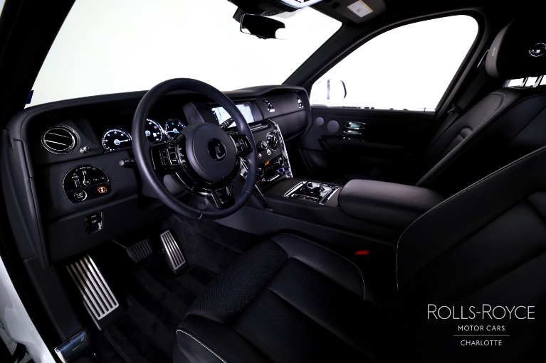 Used-2024-Rolls-Royce-Cullinan