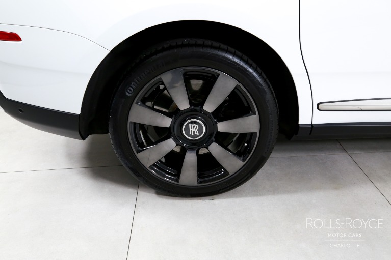 Used-2024-Rolls-Royce-Cullinan