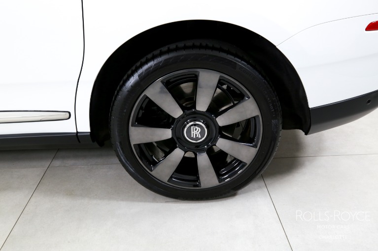 Used-2024-Rolls-Royce-Cullinan