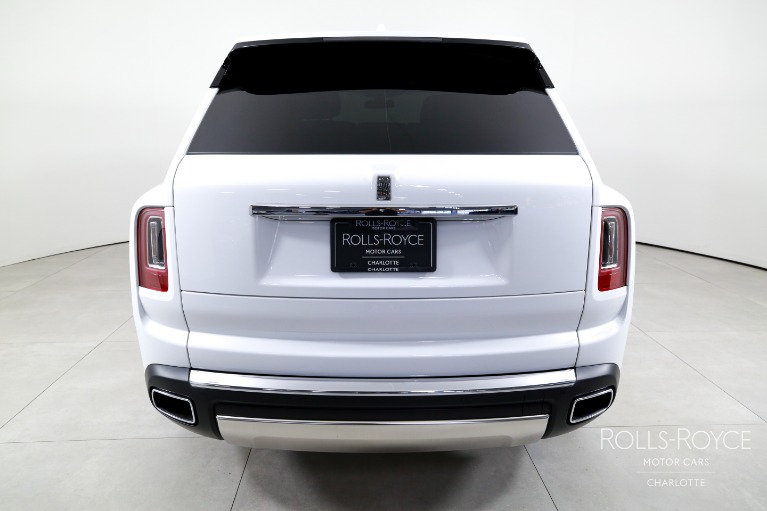 Used-2024-Rolls-Royce-Cullinan