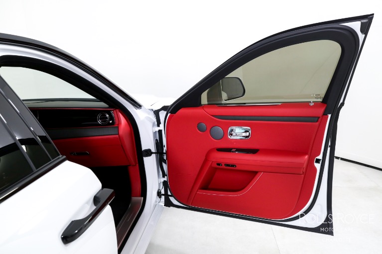 Used-2024-Rolls-Royce-Ghost