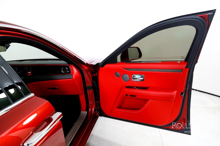 Used-2024-Rolls-Royce-Ghost