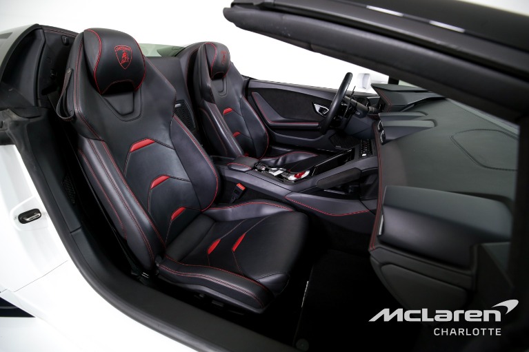Used-2020-Lamborghini-Huracan-EVO-Spyder