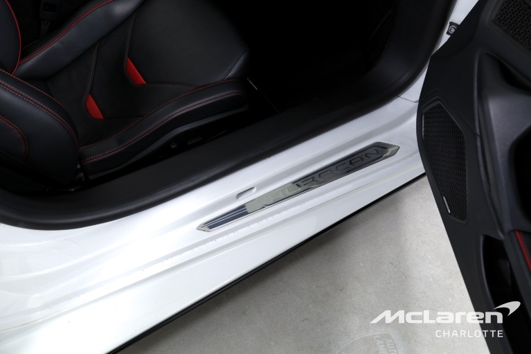 Used-2020-Lamborghini-Huracan-EVO-Spyder
