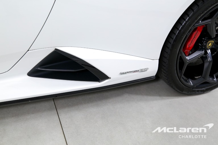Used-2020-Lamborghini-Huracan-EVO-Spyder