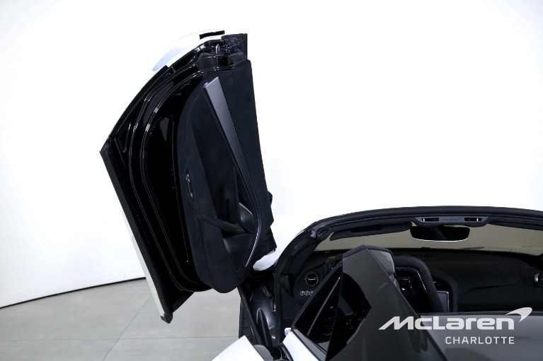 Used-2024-McLaren-750S-Spider
