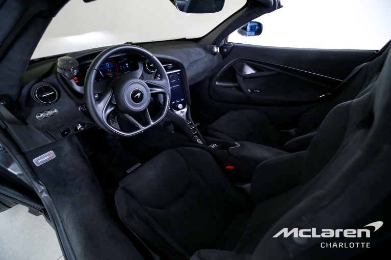 Used-2024-McLaren-750S-Spider