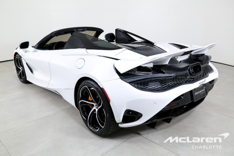 Used-2024-McLaren-750S-Spider