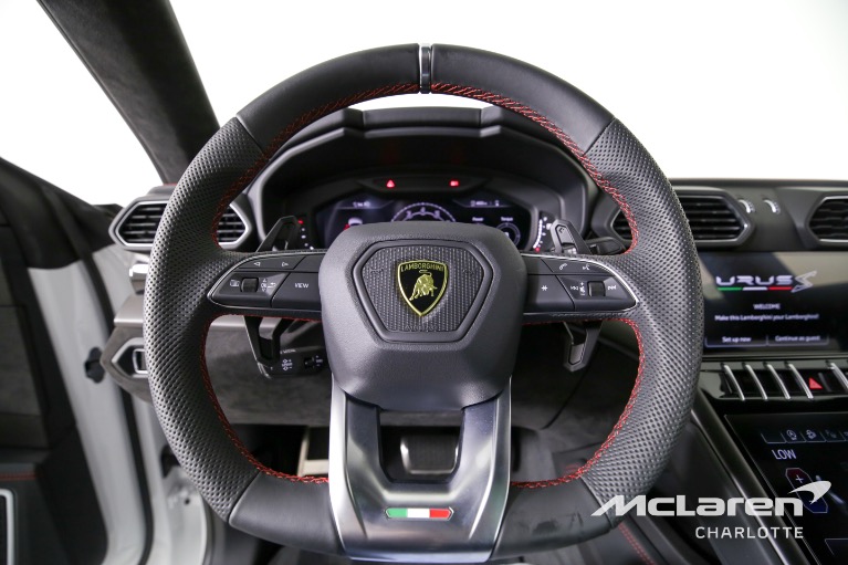Used-2023-LAMBORGHINI-URUS-S-PEARL-CAPSULE