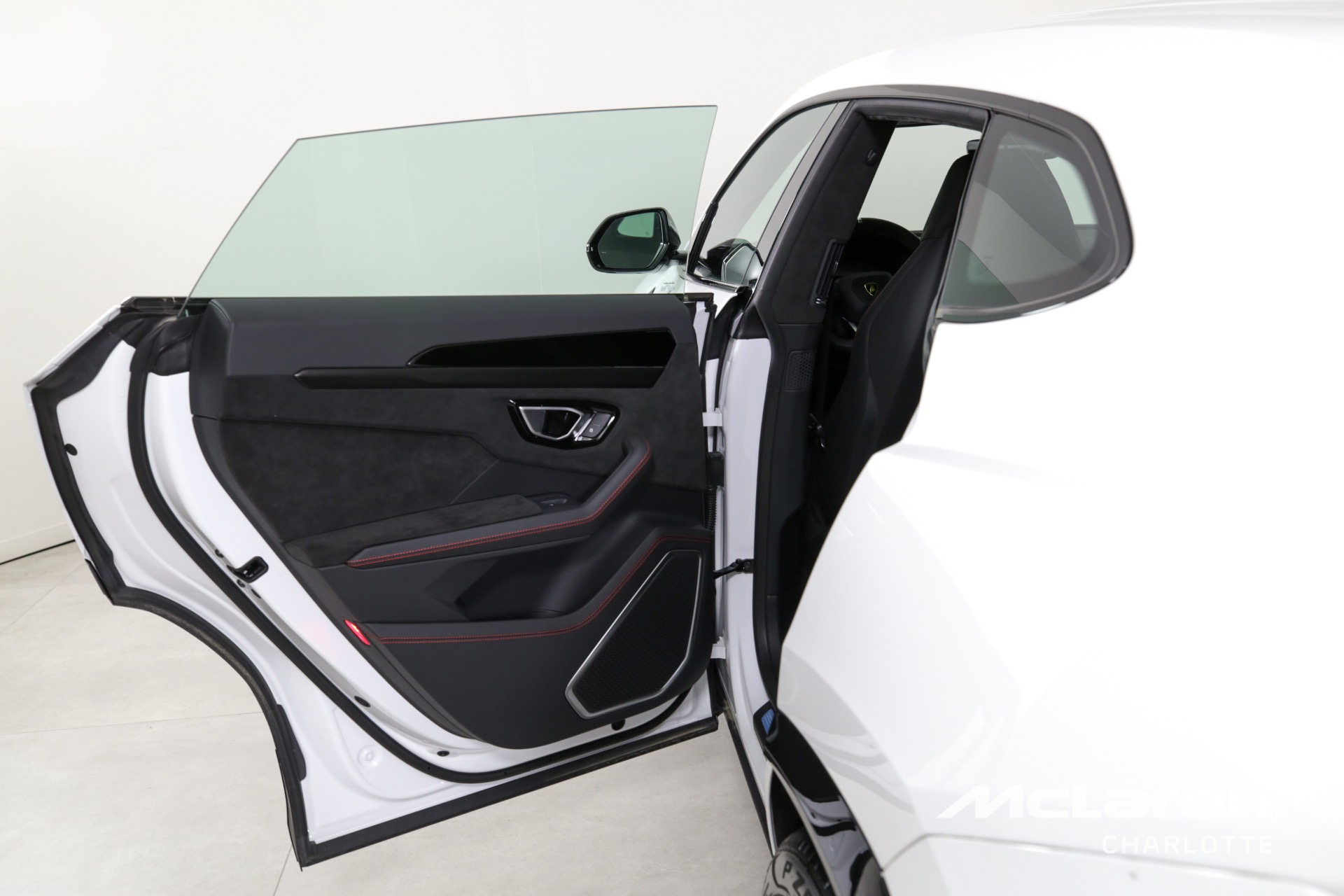 Used 2023 LAMBORGHINI URUS S PEARL CAPSULE | Charlotte, NC