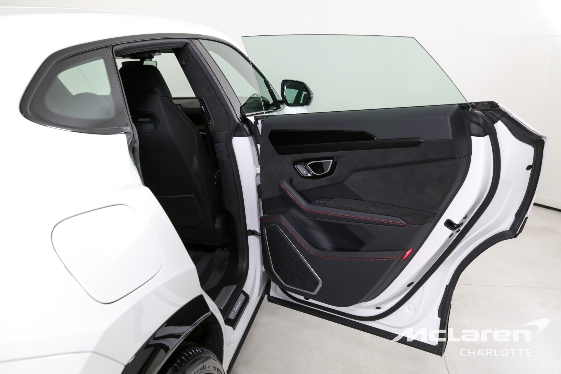 Used 2023 LAMBORGHINI URUS S PEARL CAPSULE | Charlotte, NC