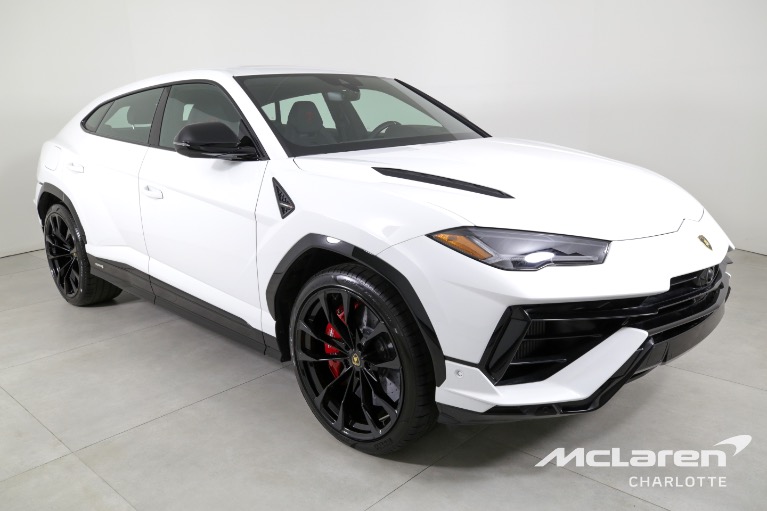 Used-2023-LAMBORGHINI-URUS-S-PEARL-CAPSULE