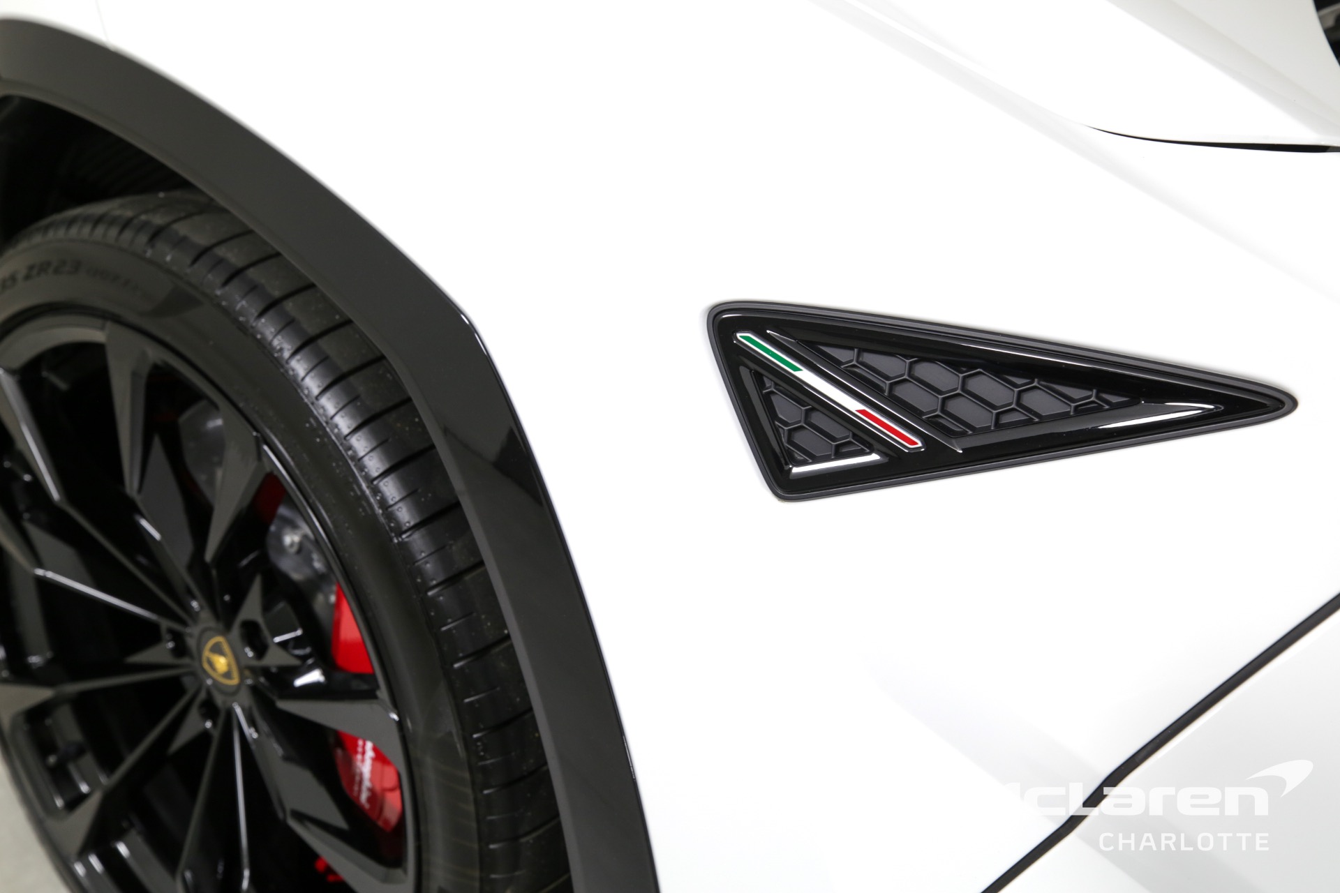 Used 2023 LAMBORGHINI URUS S PEARL CAPSULE | Charlotte, NC