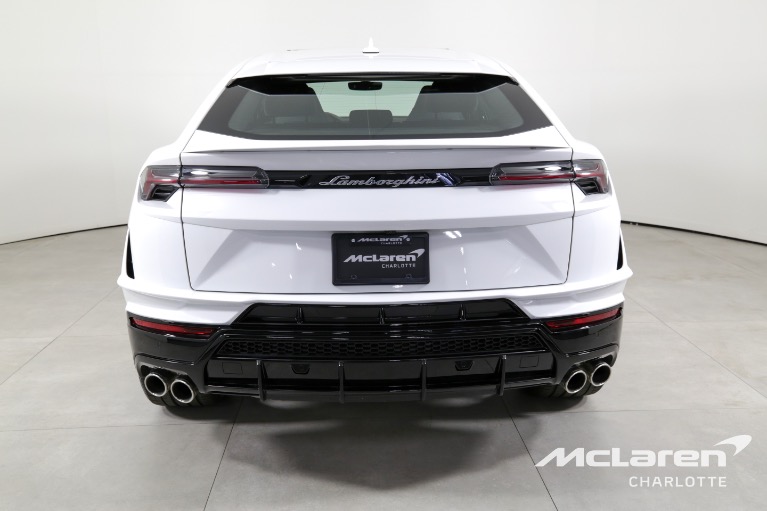 Used-2023-LAMBORGHINI-URUS-S-PEARL-CAPSULE