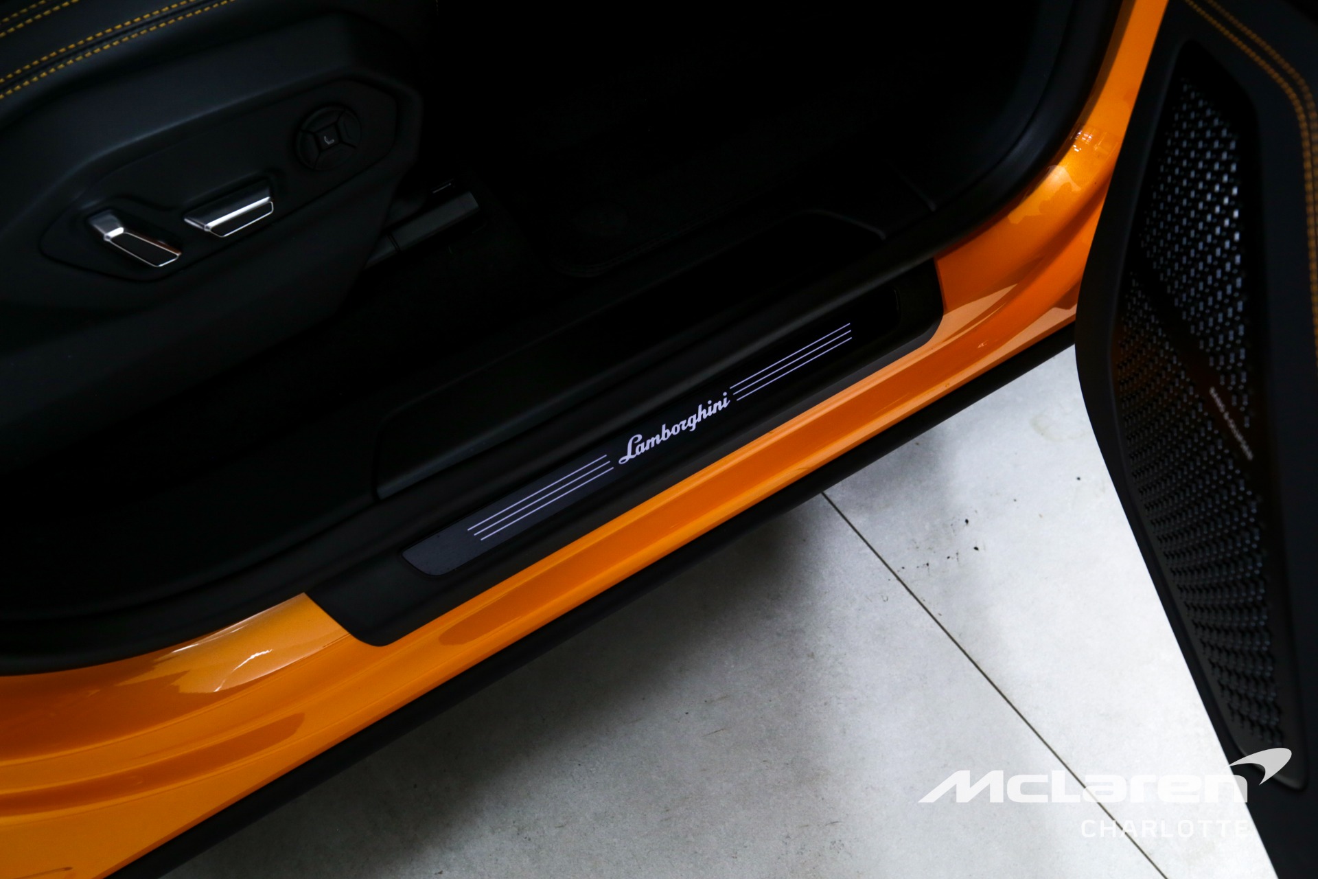 Used 2023 LAMBORGHINI URUS S | Charlotte, NC
