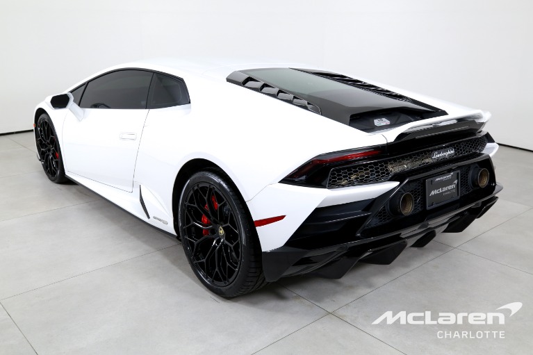 Used-2022-LAMBORGHINI-HURACAN-EVO