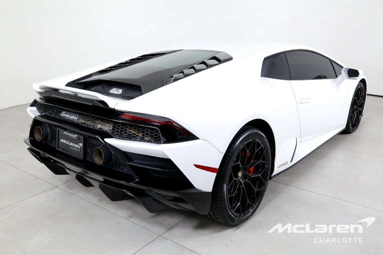 Used-2022-LAMBORGHINI-HURACAN-EVO
