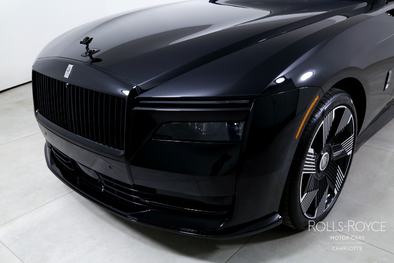 New-2024-Rolls-Royce-Spectre