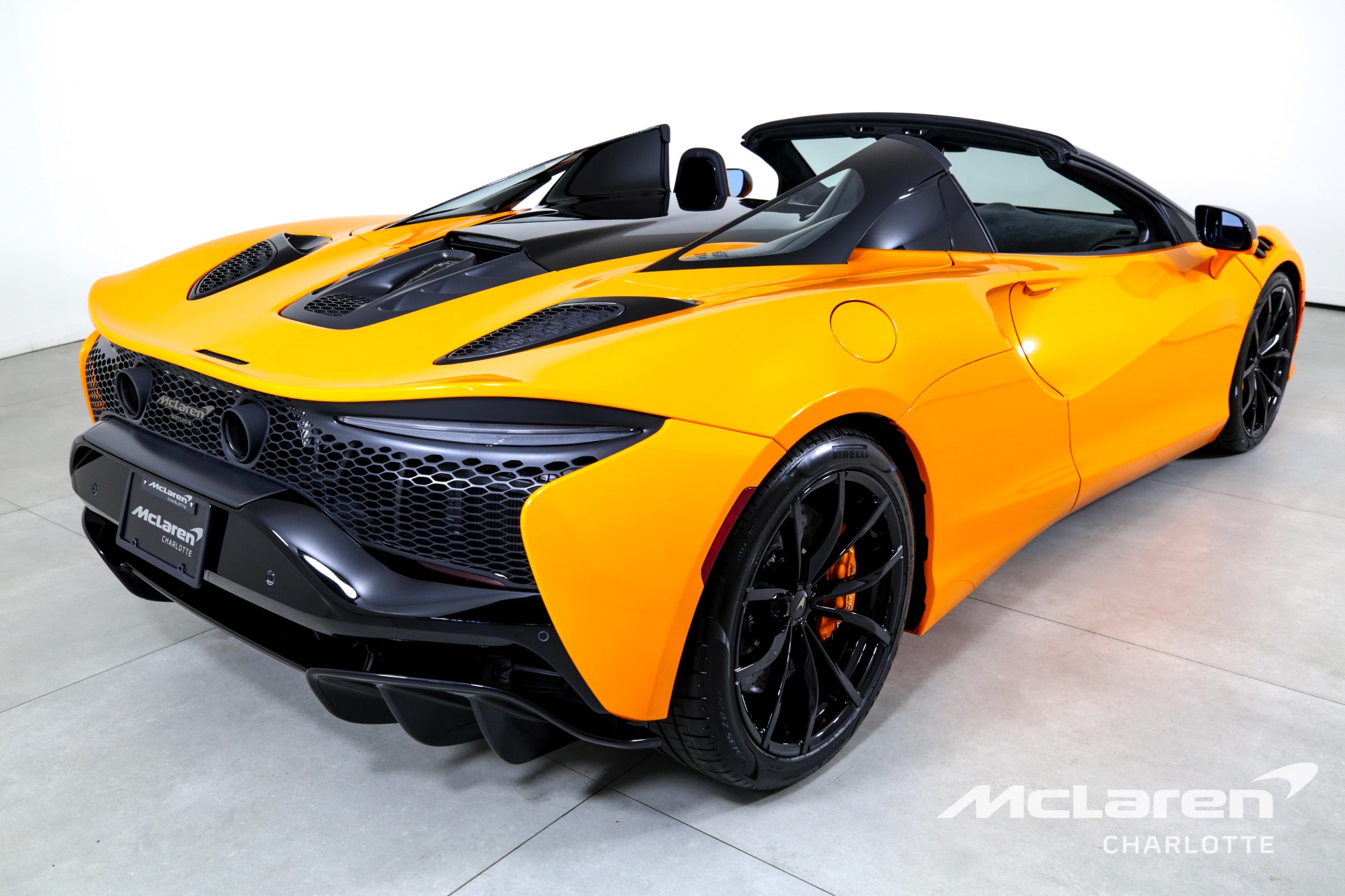 Used 2025 MCLAREN ARTURA SPIDER PERFORMANCE | Charlotte, NC