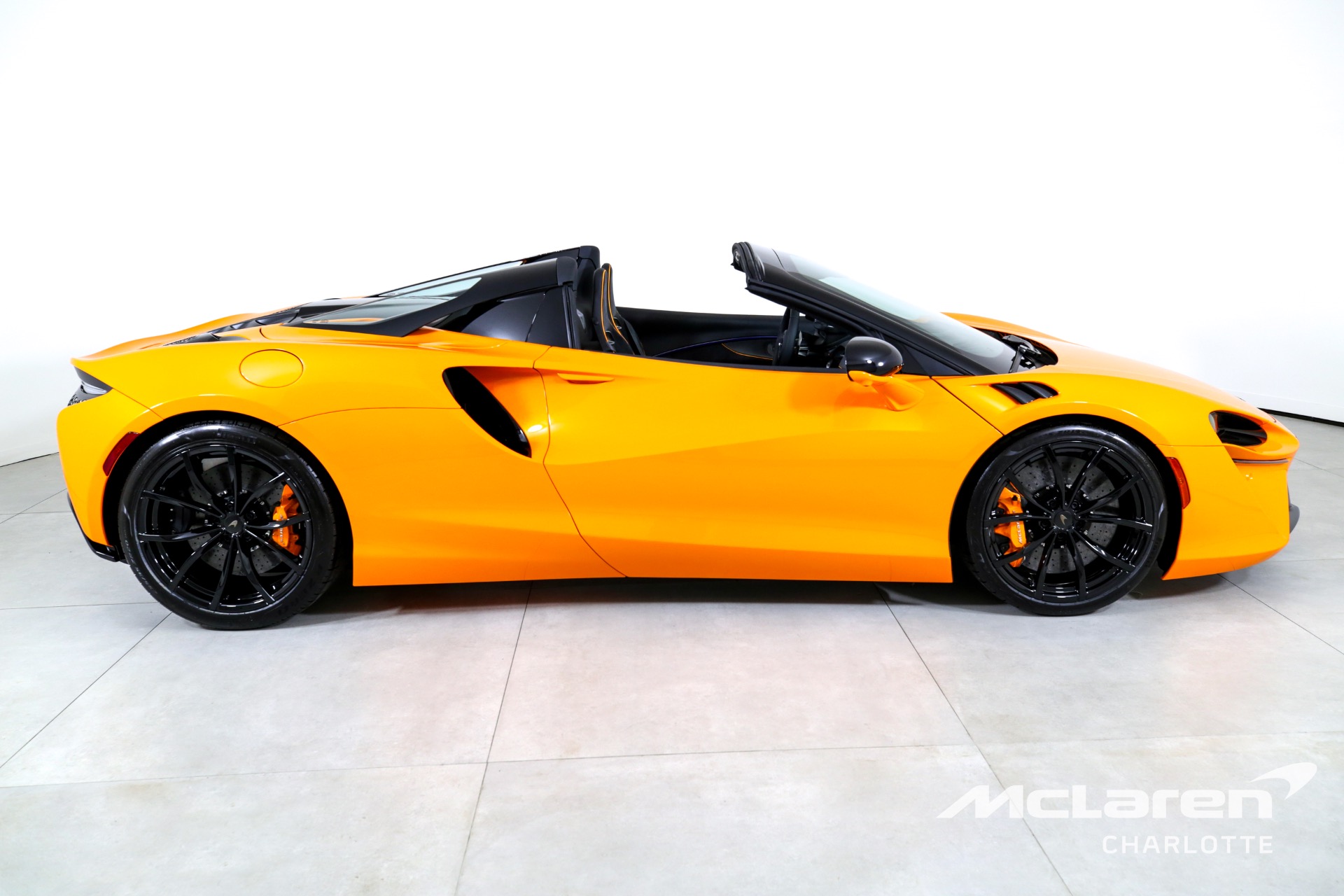 Used 2025 MCLAREN ARTURA SPIDER PERFORMANCE | Charlotte, NC