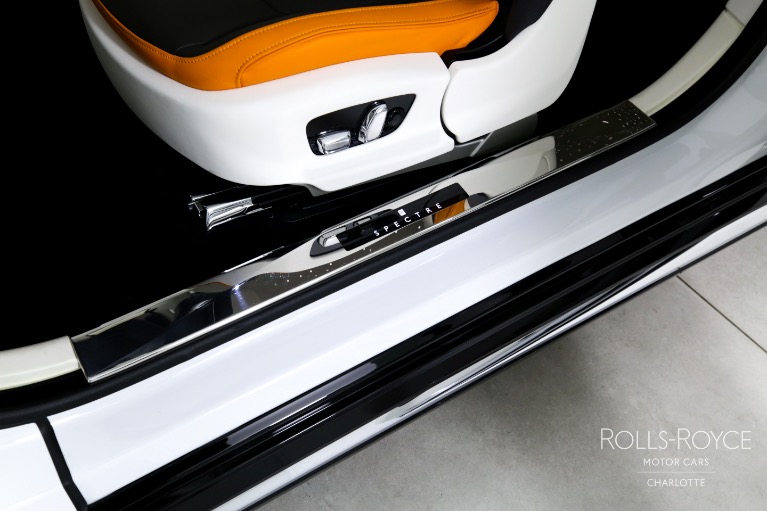 Used-2024-Rolls-Royce-Spectre
