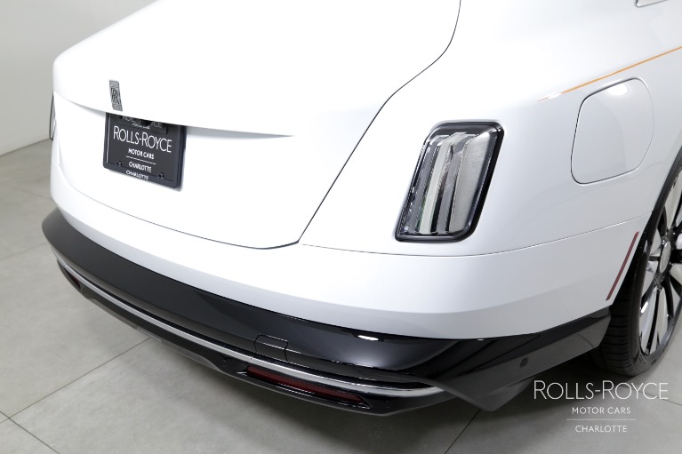 Used-2024-Rolls-Royce-Spectre